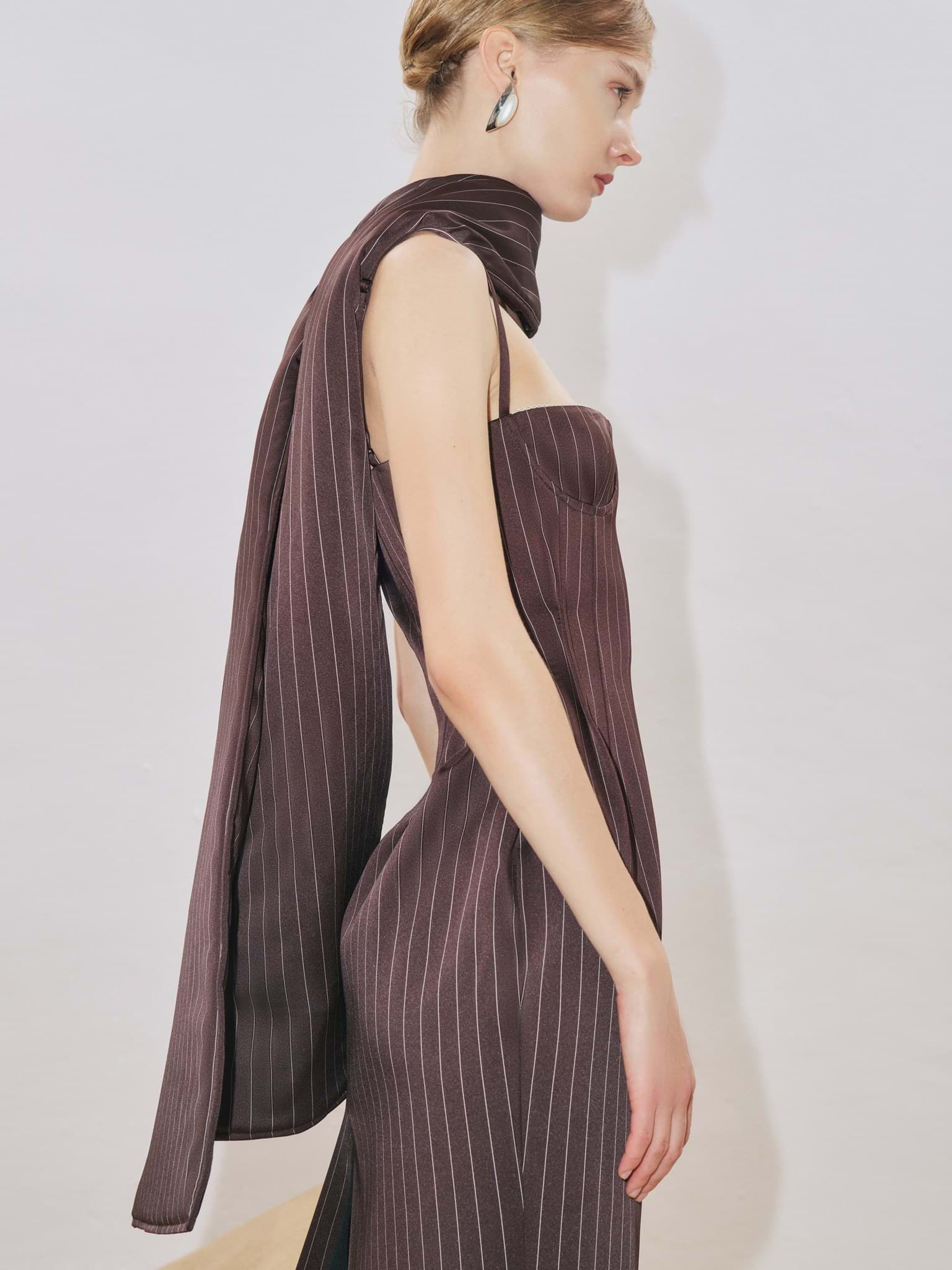 Ginny Puffy Shawl resmi